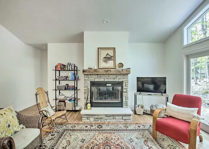 Door County Family Home: 3 Mi Whitefish Dunes