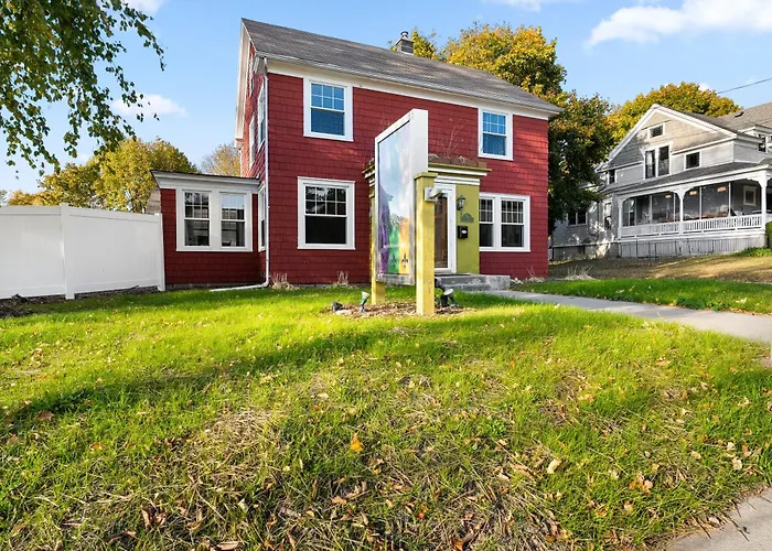 The Big And Easy House By Simple Life Rentals